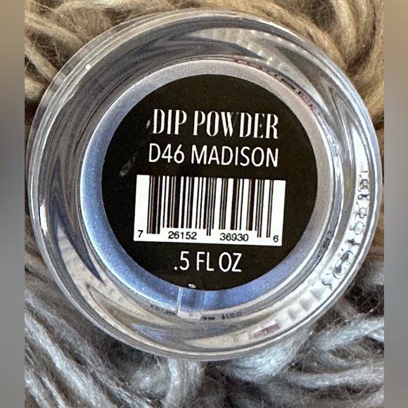 Revel Nail DIP POWDER Shade Madison 0.5 oz - Picture 2 of 5